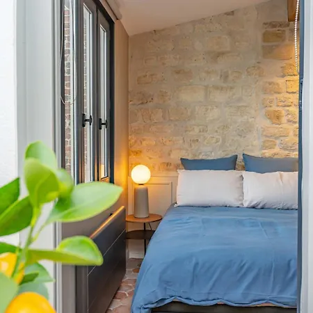 Lovely Penthouse With Terrasse Appartement Paris